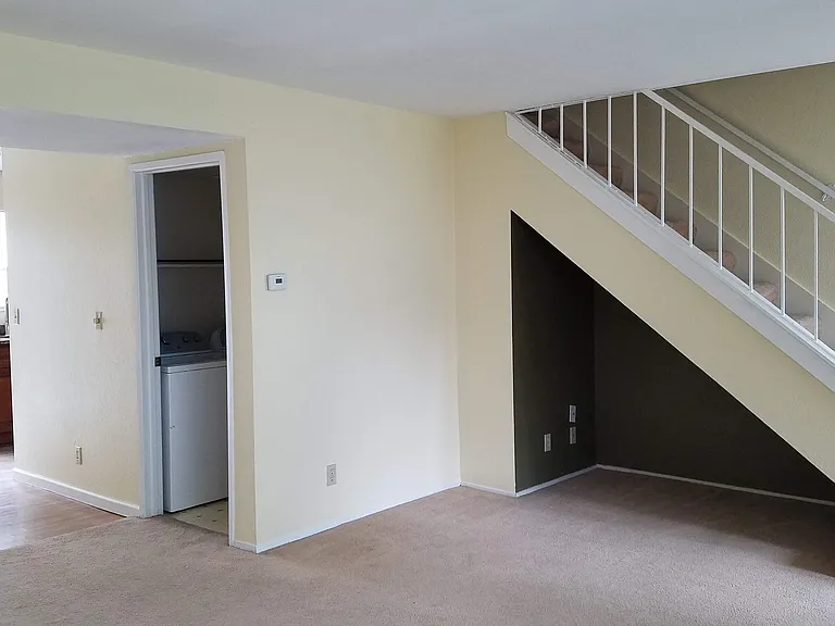 34759 Tuxedo Cmn — Photo 3