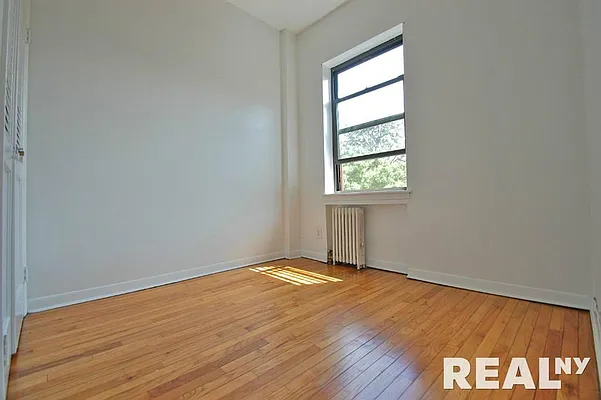 Rented by REAL New York | media 16