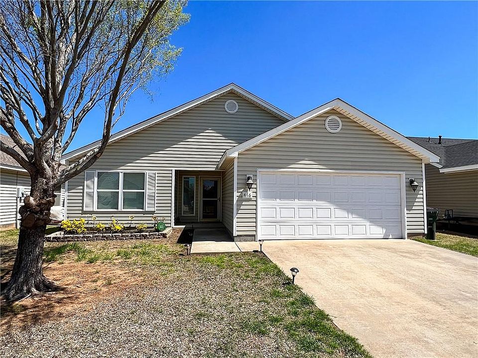 1st image of 416 Eagle Creek Way
