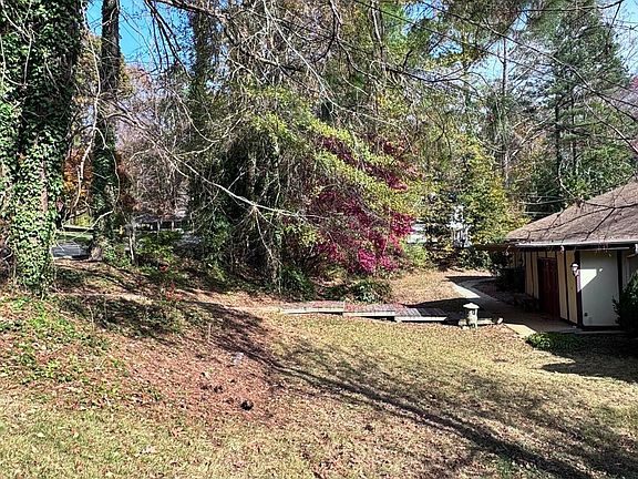 5th image of 5301 Thayer Dr