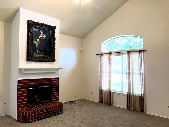 2nd image of 2807 Monthaven Dr