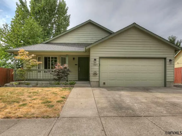 1307 Northgate Dr, Independence, OR 97351
