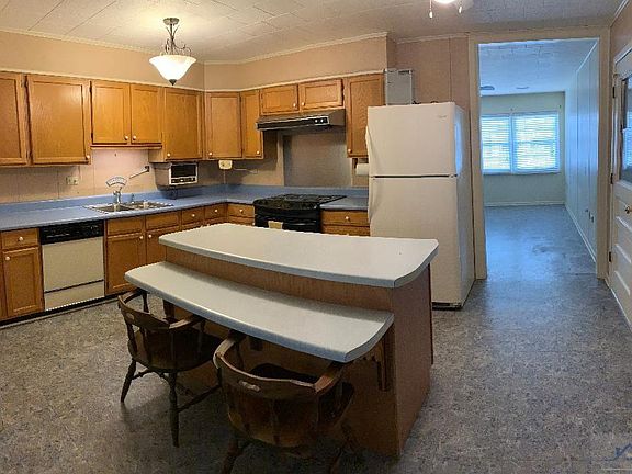 4th image of 307 Highland Dr