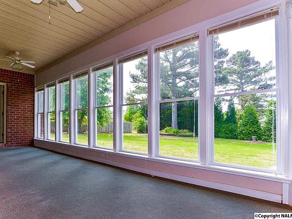 3rd image of 208 Majestic Ct