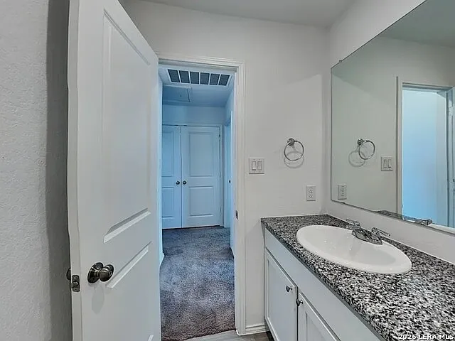226 Hollywood Dr — Photo 17