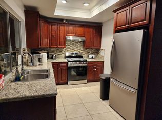 290 W Campus View Dr, Riverside, CA 92507