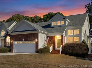 58 Cottswold Ln, Spring Lake, NC 28390