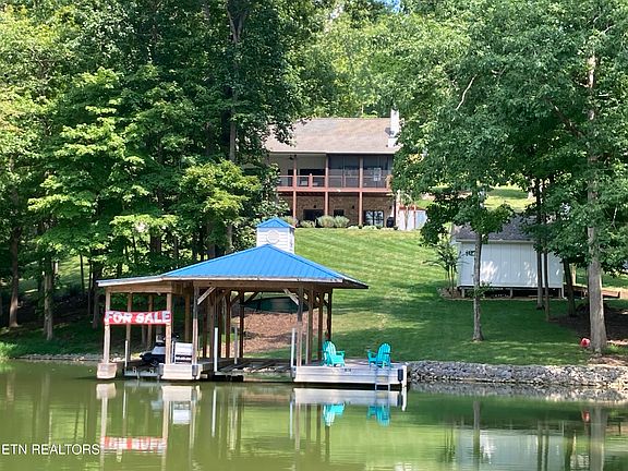 2nd image of 721 Lakeside Coves Way
