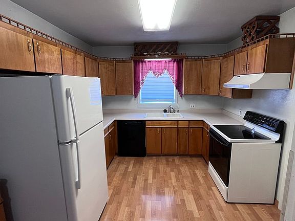 2nd image of 638 El Dorado Way