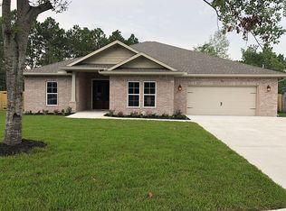 401 Brian Cir, Mary Esther, FL 32569