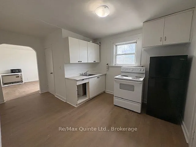19 Alberta St #2 — Photo 4