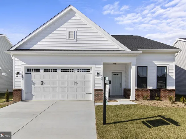 9351 Crestview Ridge Dr, Bristow, VA 20136