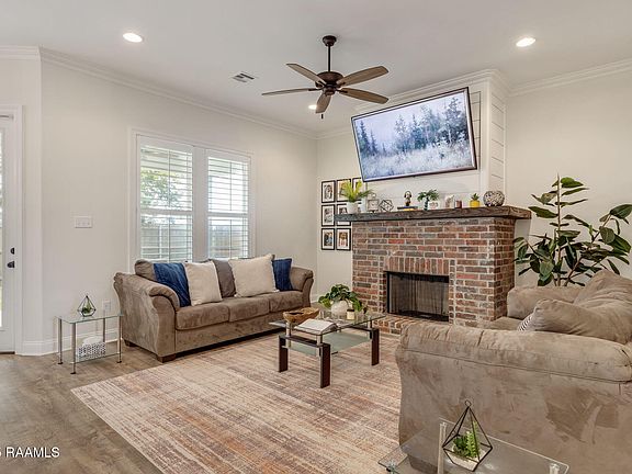 5th image of 224 Tall Oaks Ln