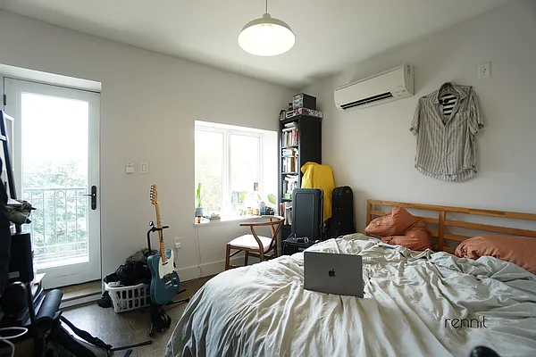 Rented by Rennit Inc. | media 4