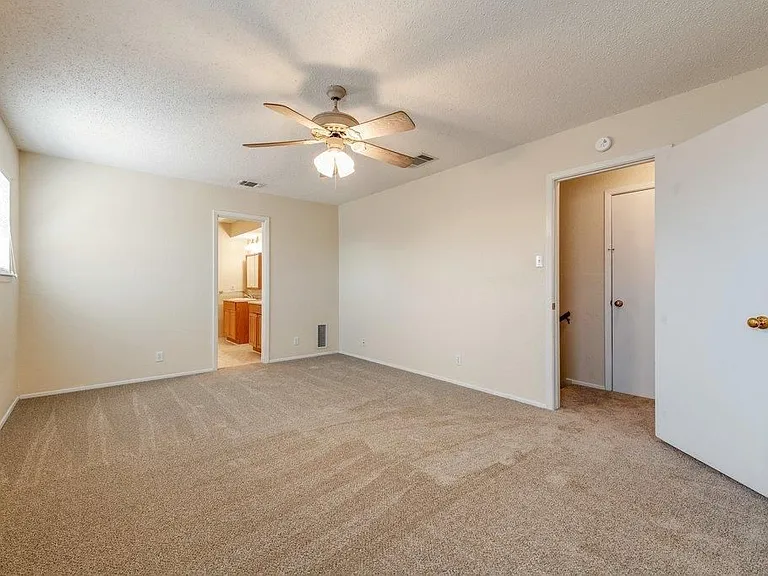 13204 Rampart St — Photo 13