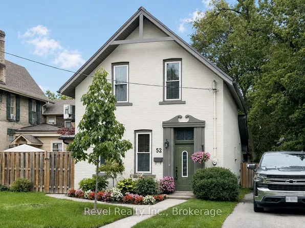 52 Cambridge St N, Kawartha Lakes, ON K9V 4C7