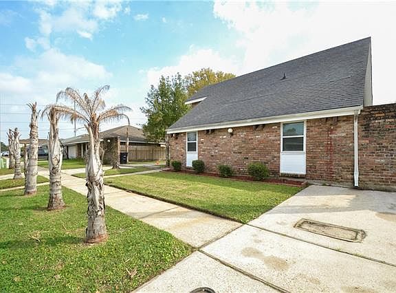 2nd image of 4012 Lake Trail Dr