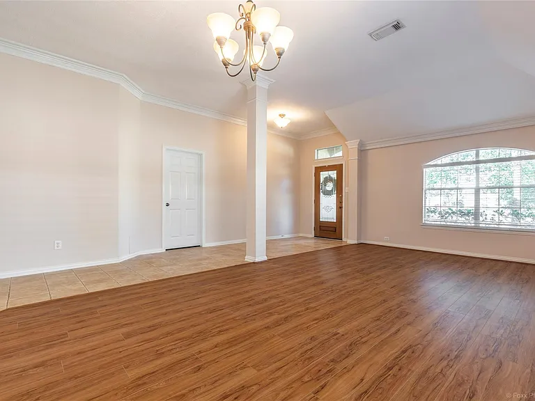 18323 S Elizabeth Shore Loop — Photo 4