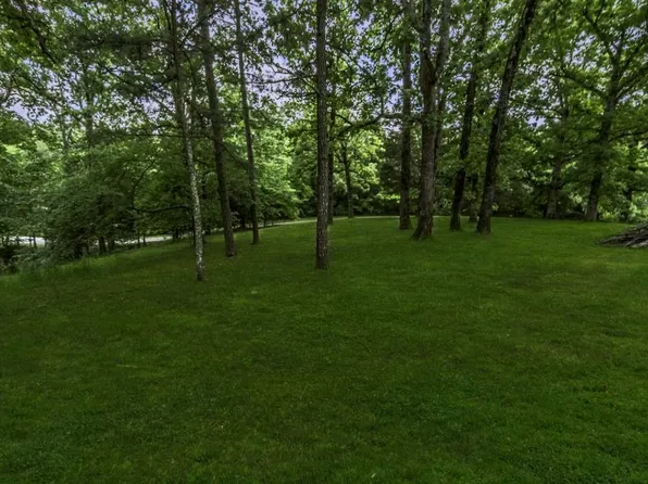 Valley Dr, Springville, TN 38256