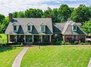 2851 Timber Ridge Dr, Springdale, AR 72762