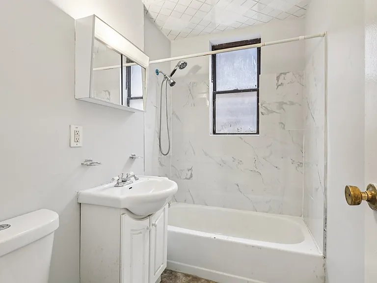 262 Clendenny Ave #6 — Photo 13