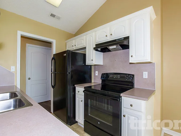 2125 Sebastiani Dr — Photo 6