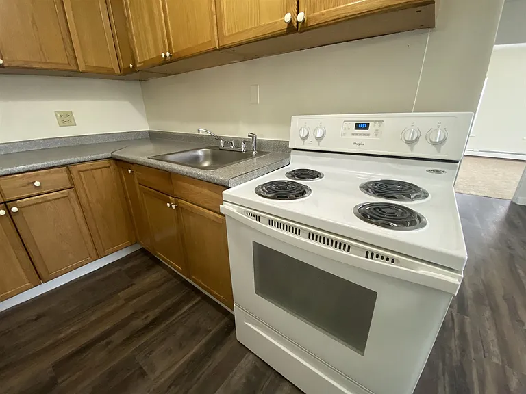 22 Ferry St #2 — Photo 10