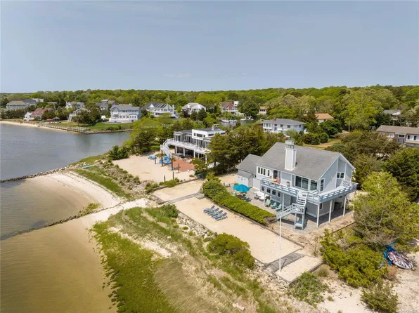 3 Marinea Place, Hampton Bays, NY 11946