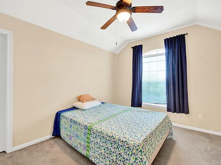 25431 Hall Meadow Ln — Photo 19