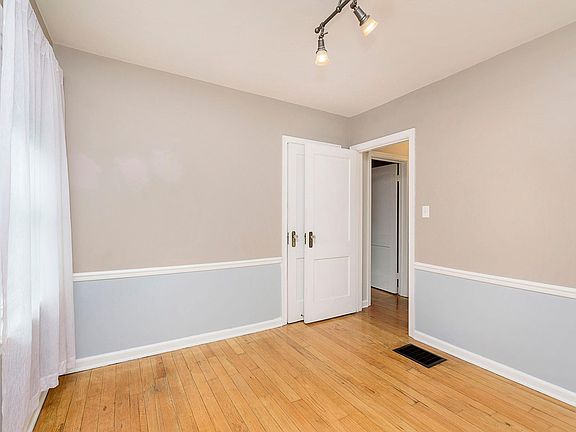 4th image of 5706 Norwaldo Ave