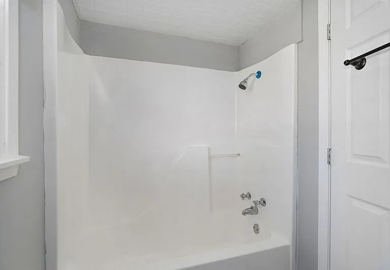 2556 W Cardinal St — Photo 15