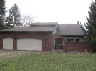 7880 Walton Rd, Walton Hills, OH 44146
