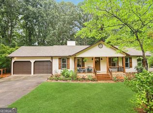518 Picketts Xing, Acworth, GA 30101