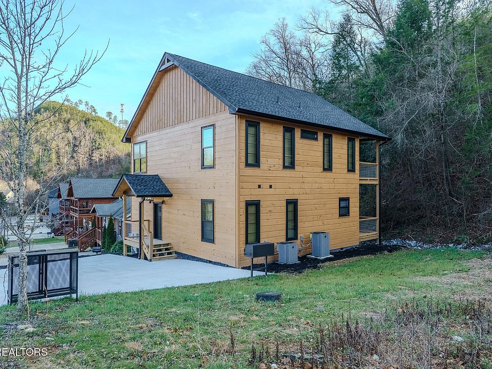 1st image of 3139 Cherokee Valley Dr