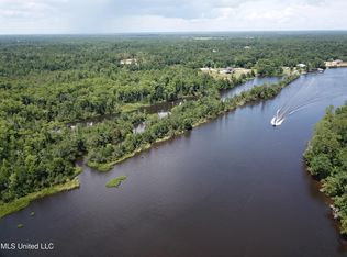 Moragas Ln, Kiln, MS 39556