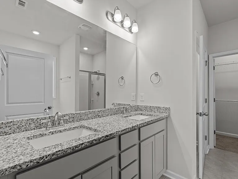 596 Count Fleet Ct — Photo 26