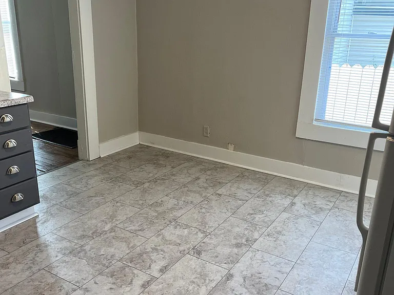 1536 Churchman Ave — Photo 7