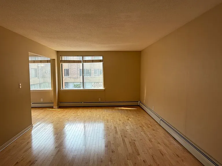 1770 Bryant Ave S #217 — Photo 4