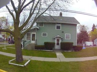 904 Highland Ave, Waukegan, IL 60085