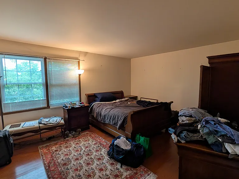 410 Orleans Ave — Photo 18