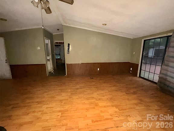 2nd image of 120 Kings Forest Dr