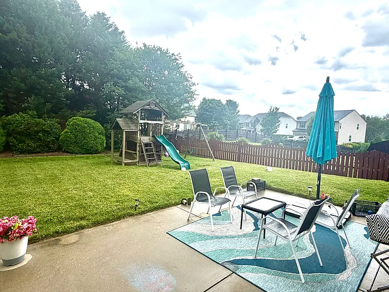 1432 Rosemont Dr — Photo 16