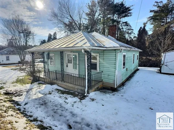 711 Barrows Mill Rd, Martinsville, VA 24112