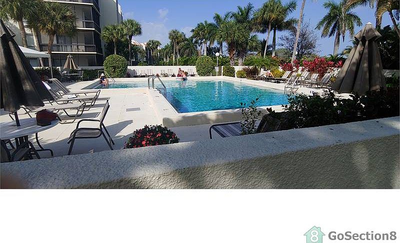 2nd image of 3050 Presidential Way APT 106