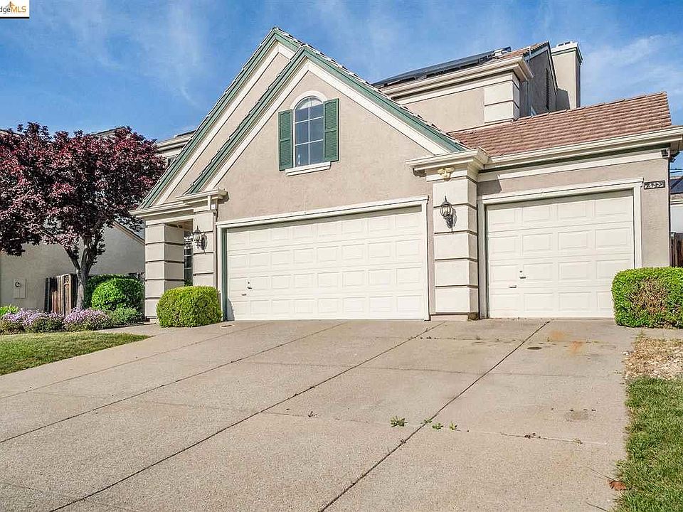 1st image of 521 Burwood Way