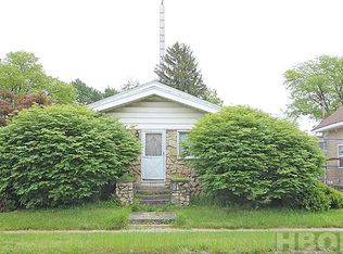 842 N Countyline St, Fostoria, OH 44830