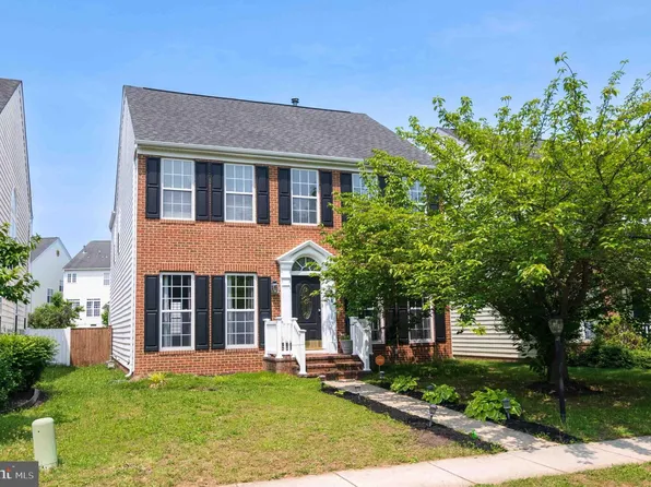 2548 Port Potomac Ave, Woodbridge, VA 22191