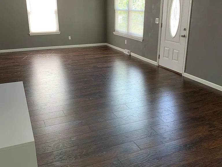 906 E Hanover St — Photo 5