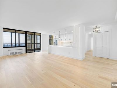 200 Winston Dr APT 2417, Cliffside Park, NJ, 07010