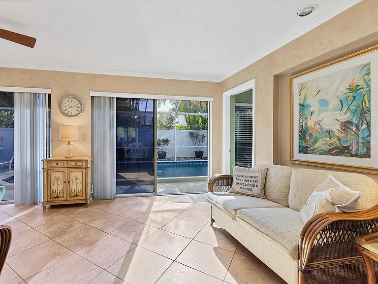 521 Beach Park Blvd — Photo 20